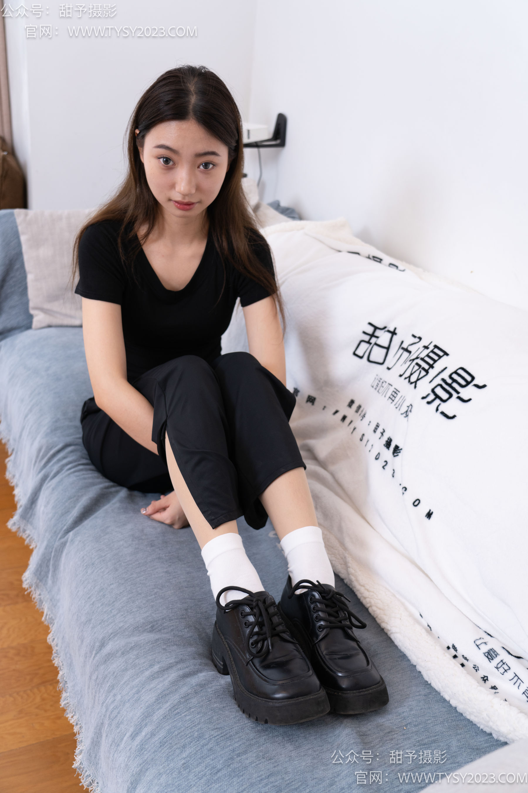 甜予摄影 No.054 雪梨 -皮鞋、白棉袜、肉丝