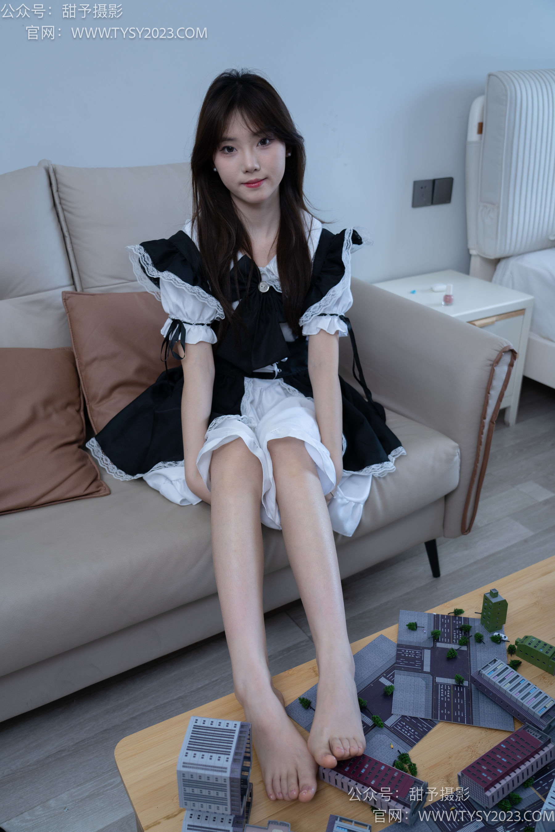 甜予摄影 No.056 璇璇 -高跟鞋、黑丝、白丝、裸足、小人国剧情