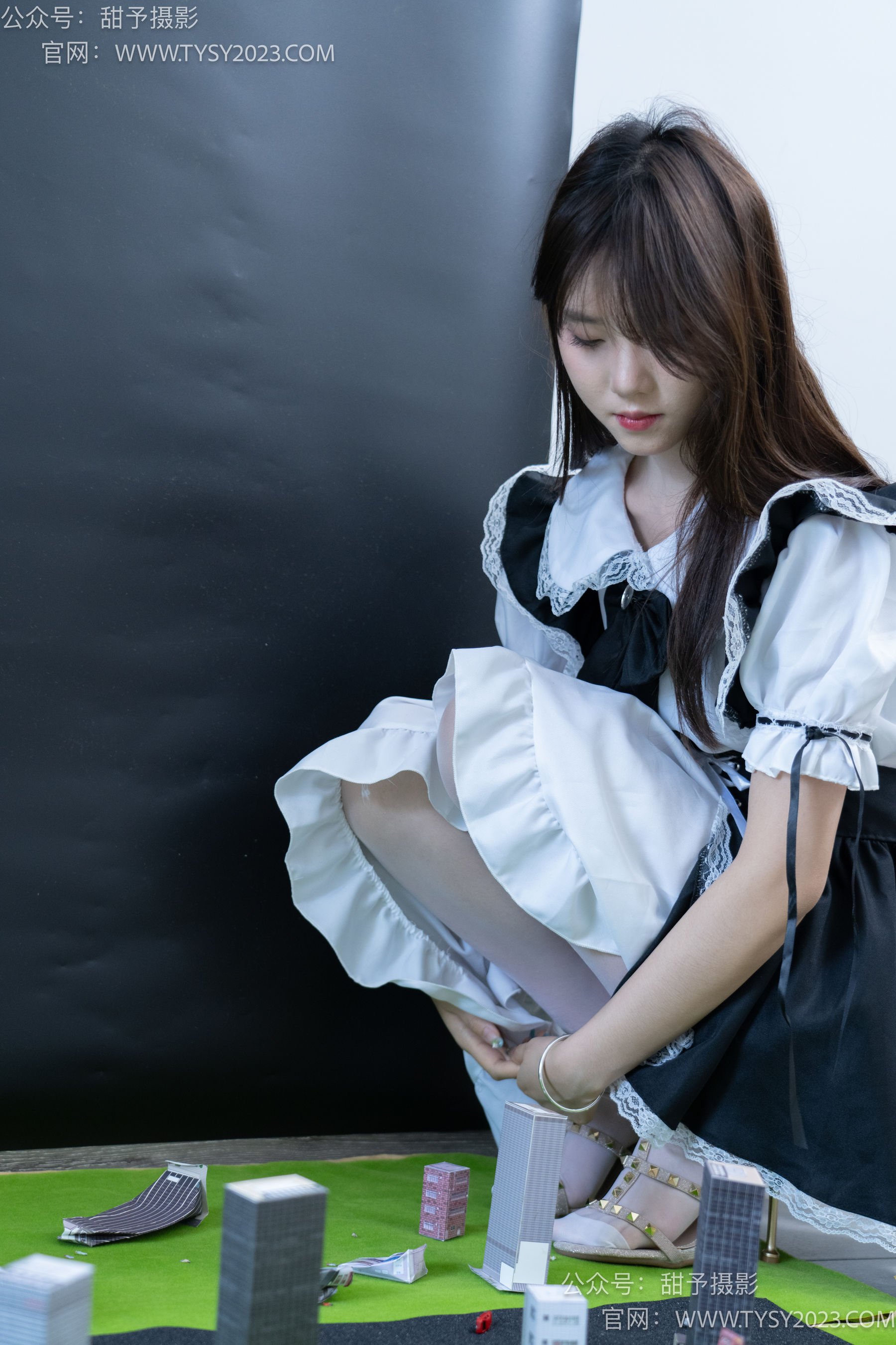 甜予摄影 No.056 璇璇 -高跟鞋、黑丝、白丝、裸足、小人国剧情