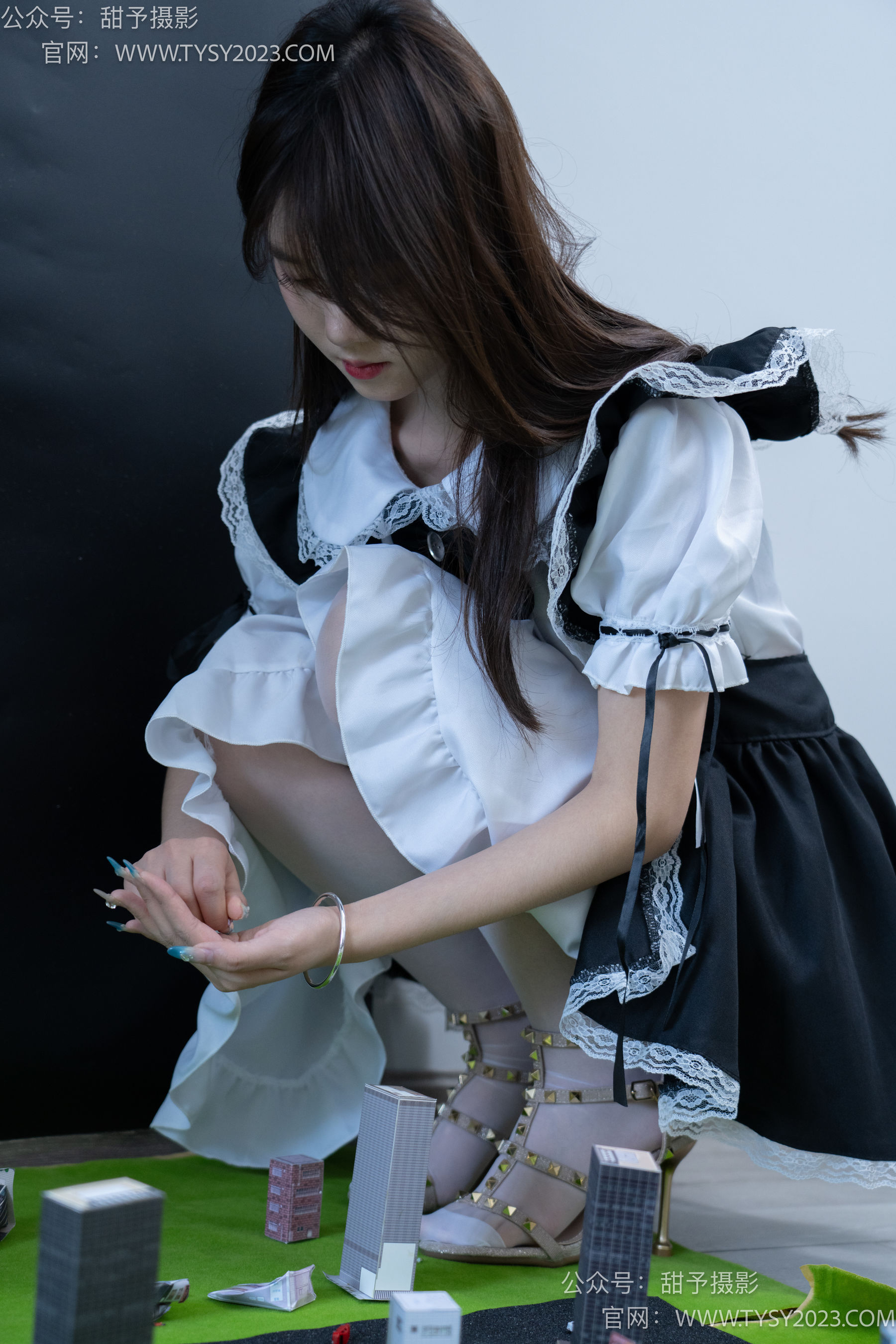 甜予摄影 No.056 璇璇 -高跟鞋、黑丝、白丝、裸足、小人国剧情