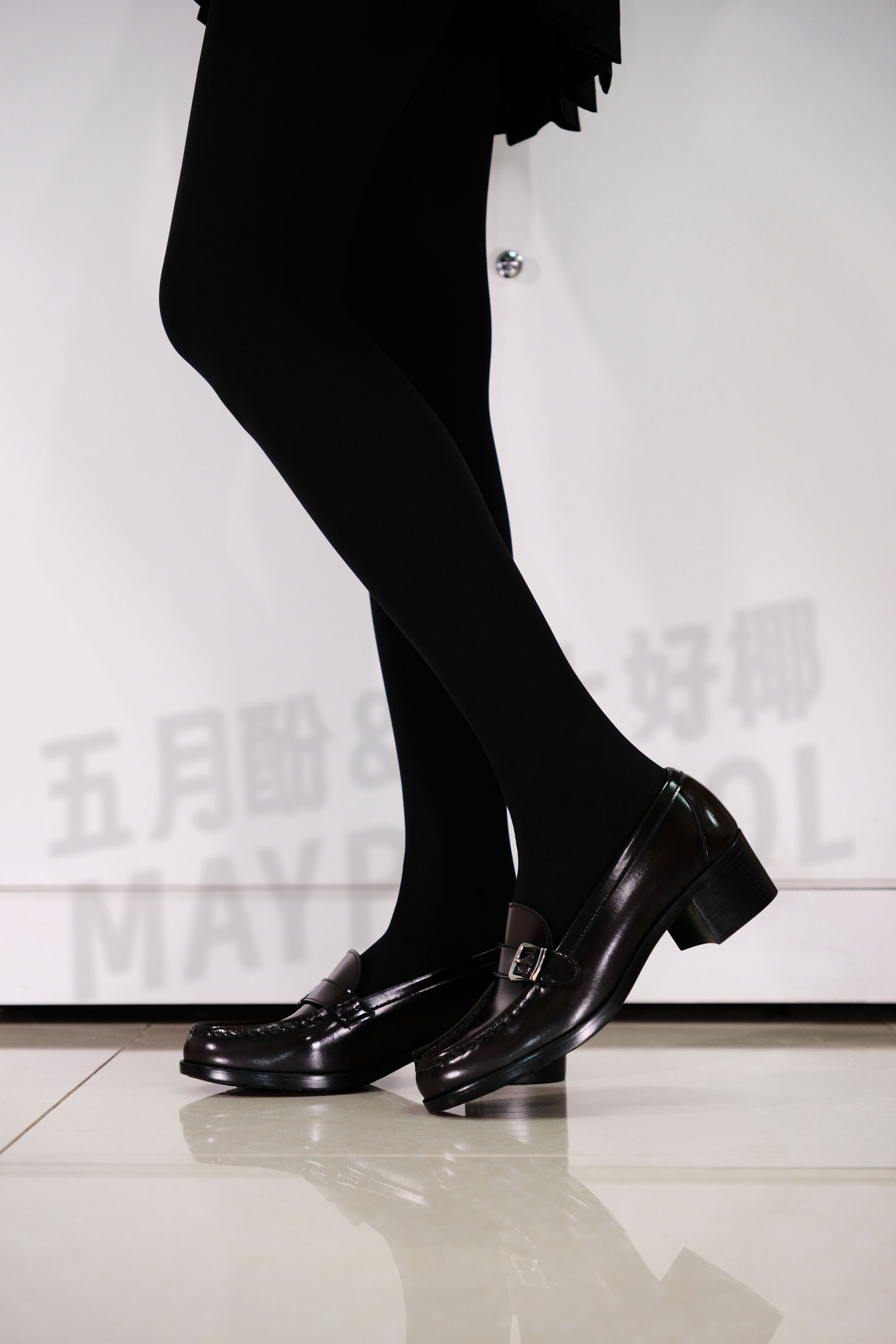 芝士好椰  - Haruta 4600 and 黑连酷袜