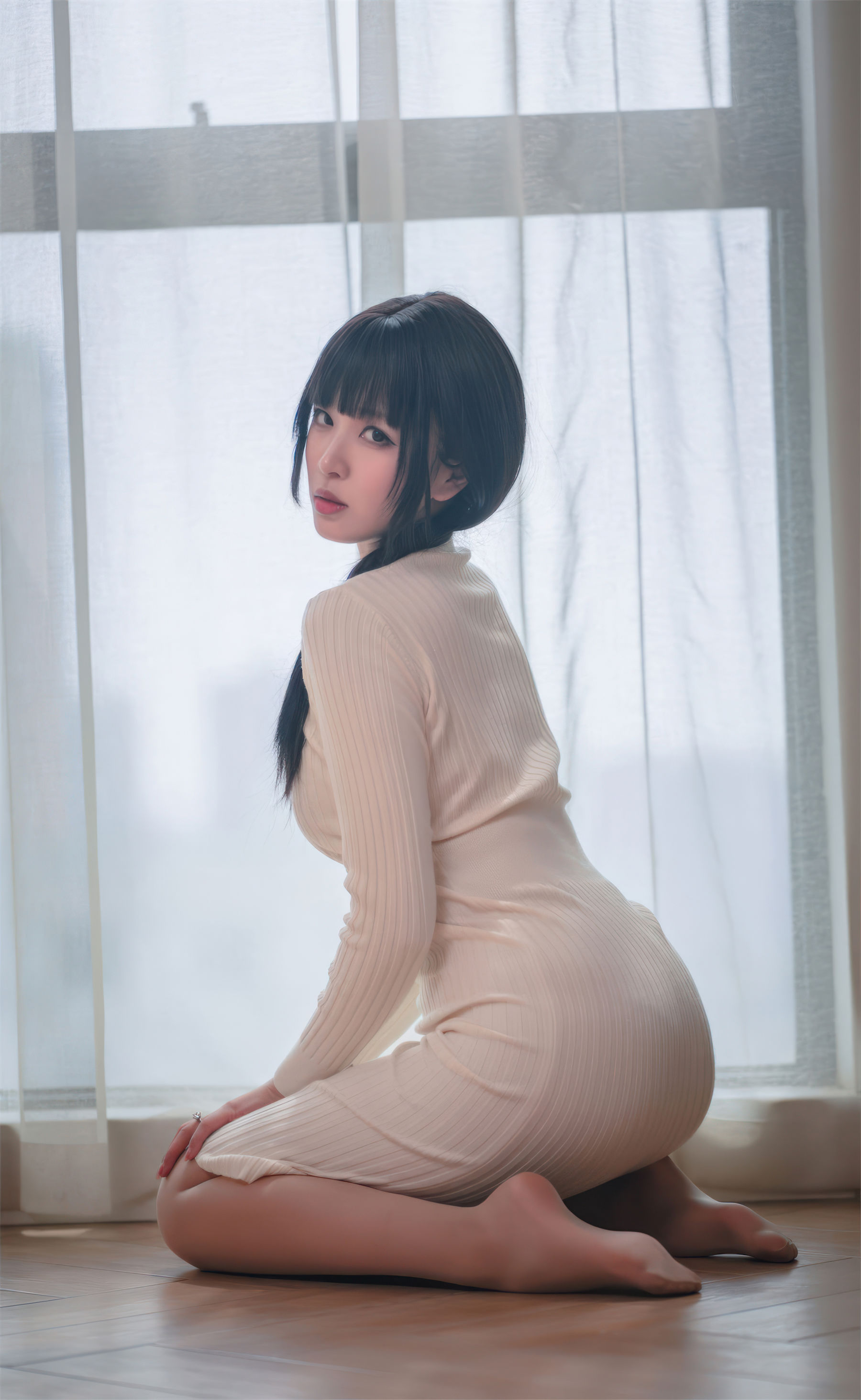 轩萧学姐 - 肉丝家妻