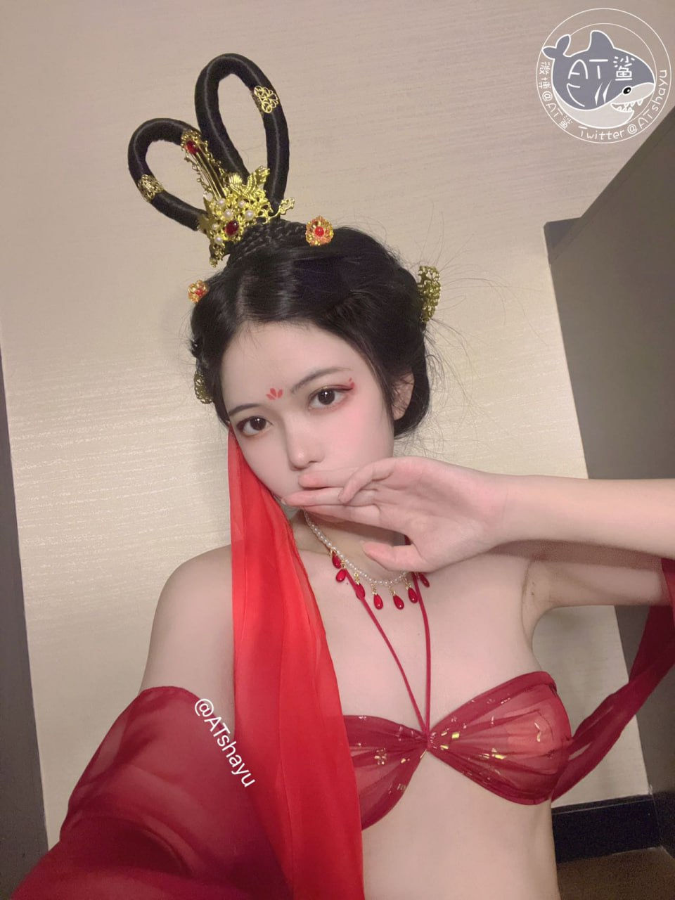 AT鲨 - 金风玉露一相逢