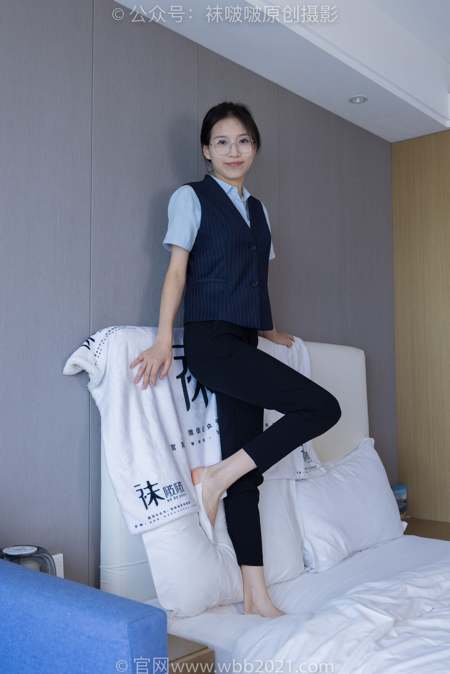 BoBoSocks袜啵啵 No.413 芝士 -高跟鞋、白色吊带船袜、银行制服