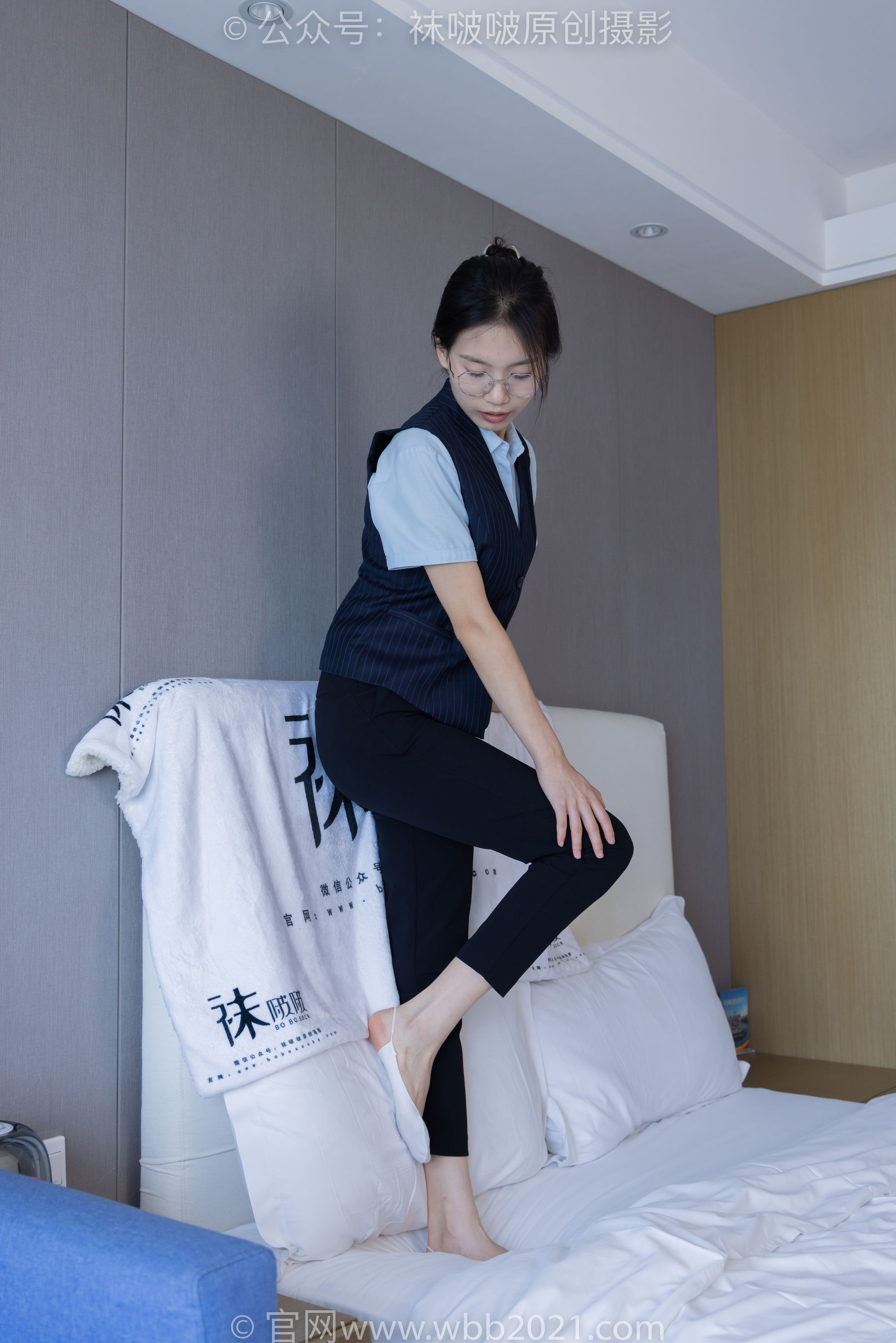 BoBoSocks袜啵啵 No.413 芝士 -高跟鞋、白色吊带船袜、银行制服