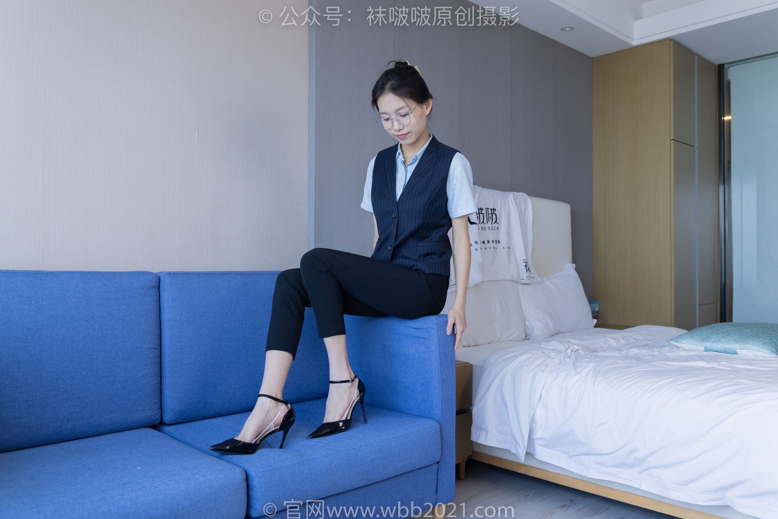 BoBoSocks袜啵啵 No.413 芝士 -高跟鞋、白色吊带船袜、银行制服