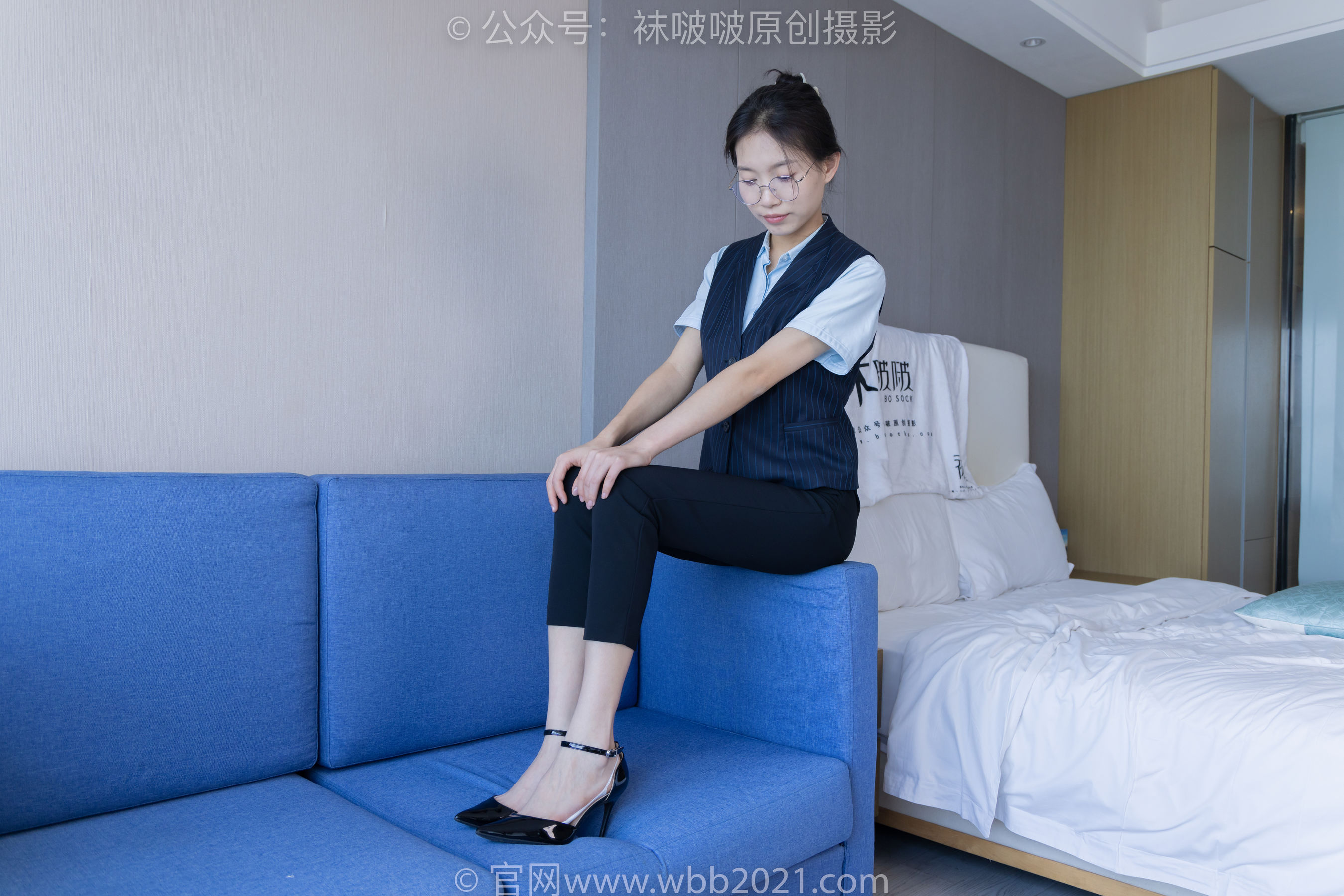 BoBoSocks袜啵啵 No.413 芝士 -高跟鞋、白色吊带船袜、银行制服