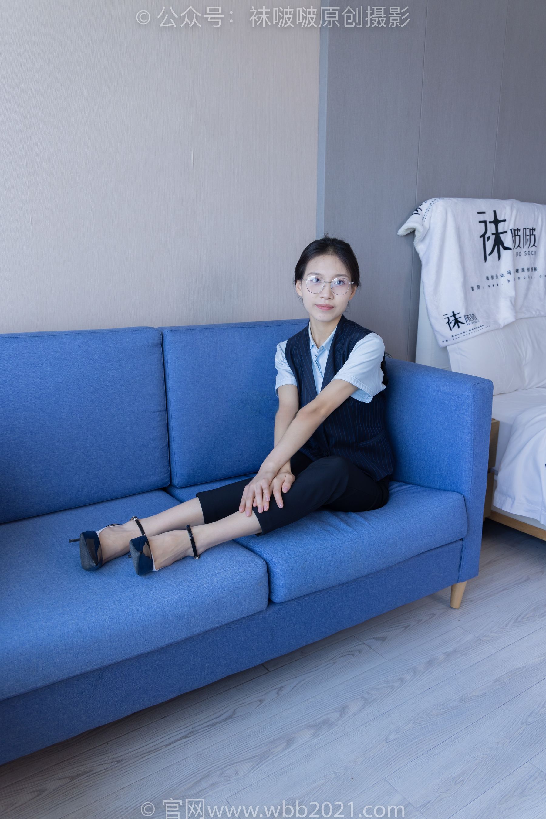 BoBoSocks袜啵啵 No.413 芝士 -高跟鞋、白色吊带船袜、银行制服