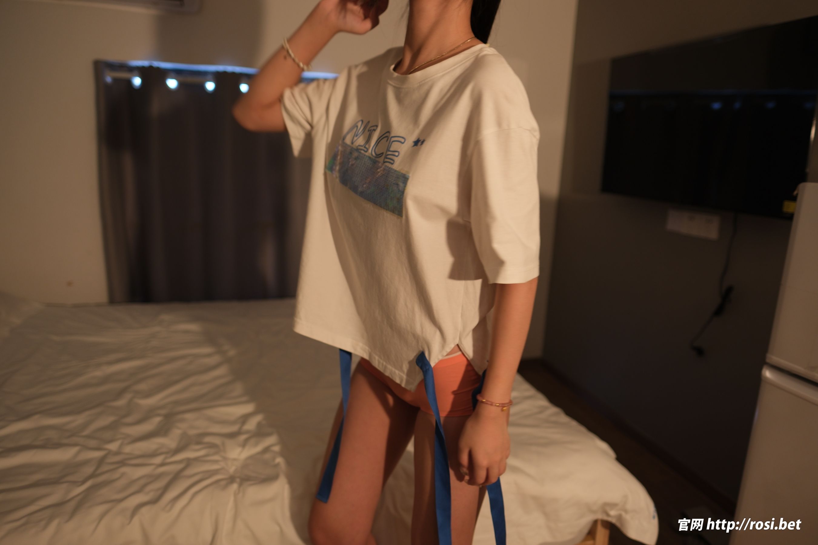 [ROSI写真] 2024.10.10 NO.4693