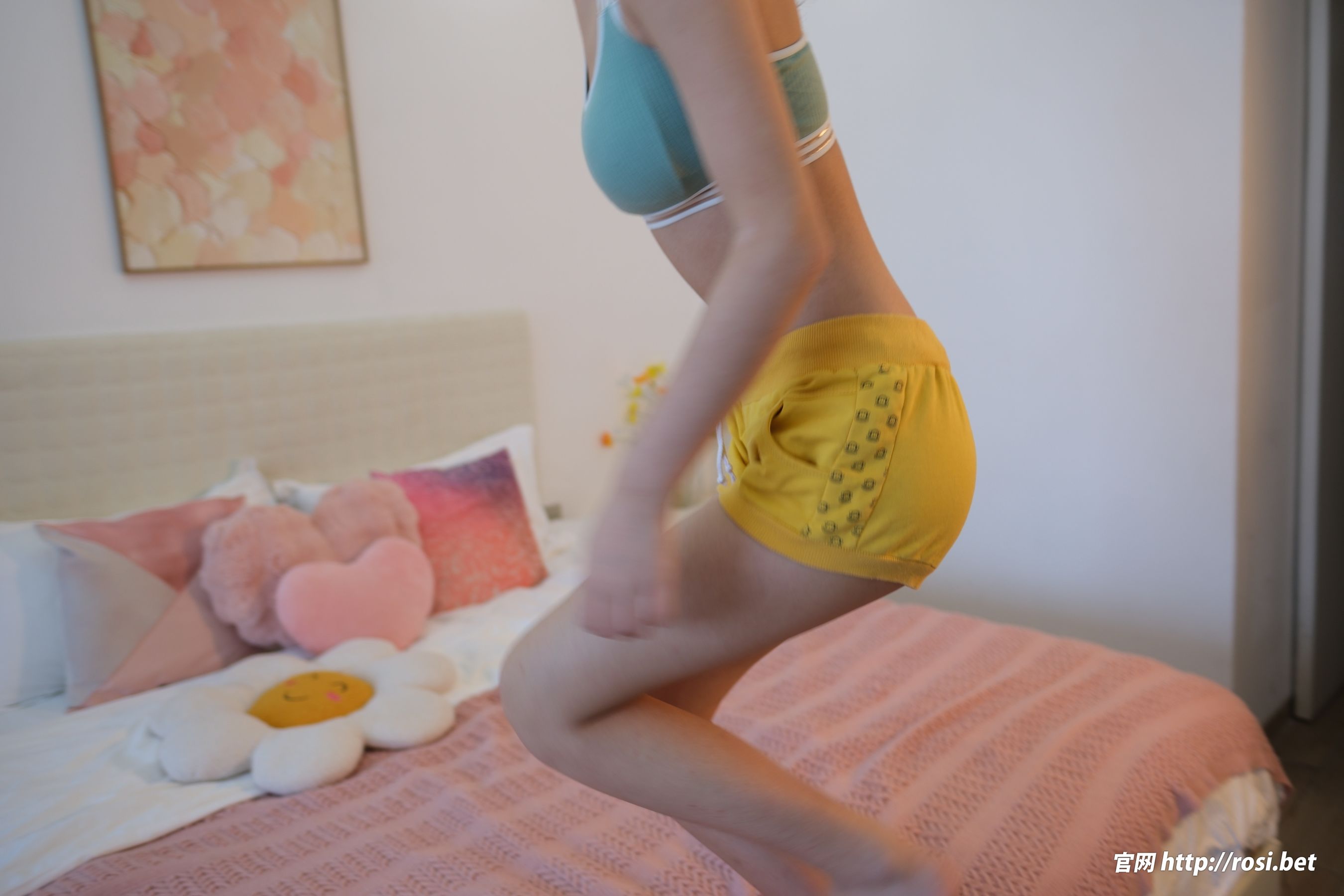 [ROSI写真] 2024.10.15 NO.4698